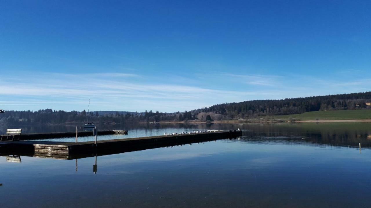 Le Charme Des 2 Lacs Malbuisson Exteriér fotografie